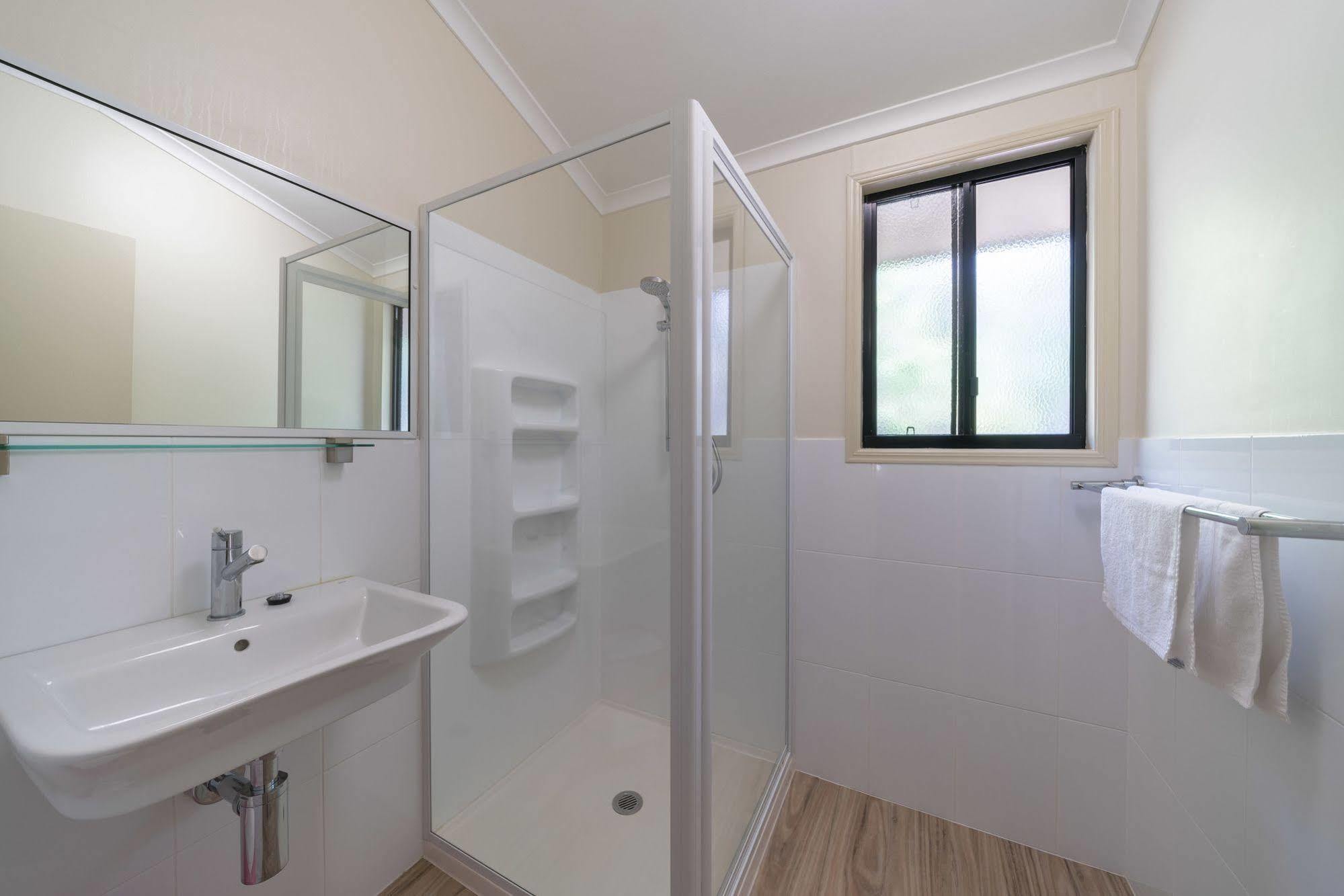 Capricorn Caves Hotel Rockhampton Eksteriør billede